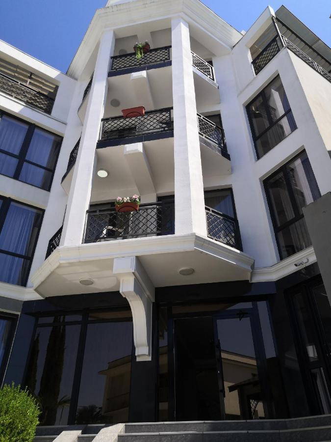 Gega Hotel Гагра Екстериор снимка