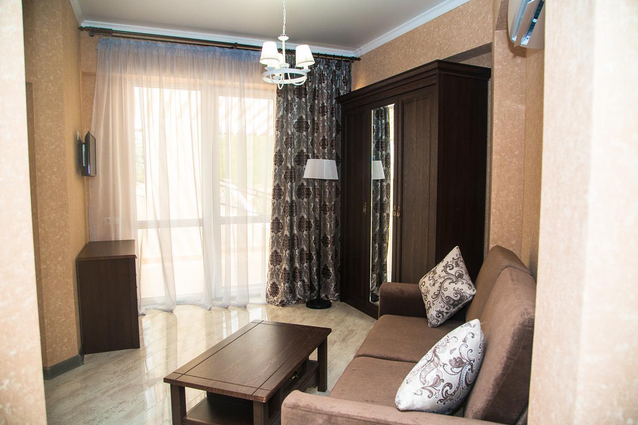 Gega Hotel Гагра Екстериор снимка