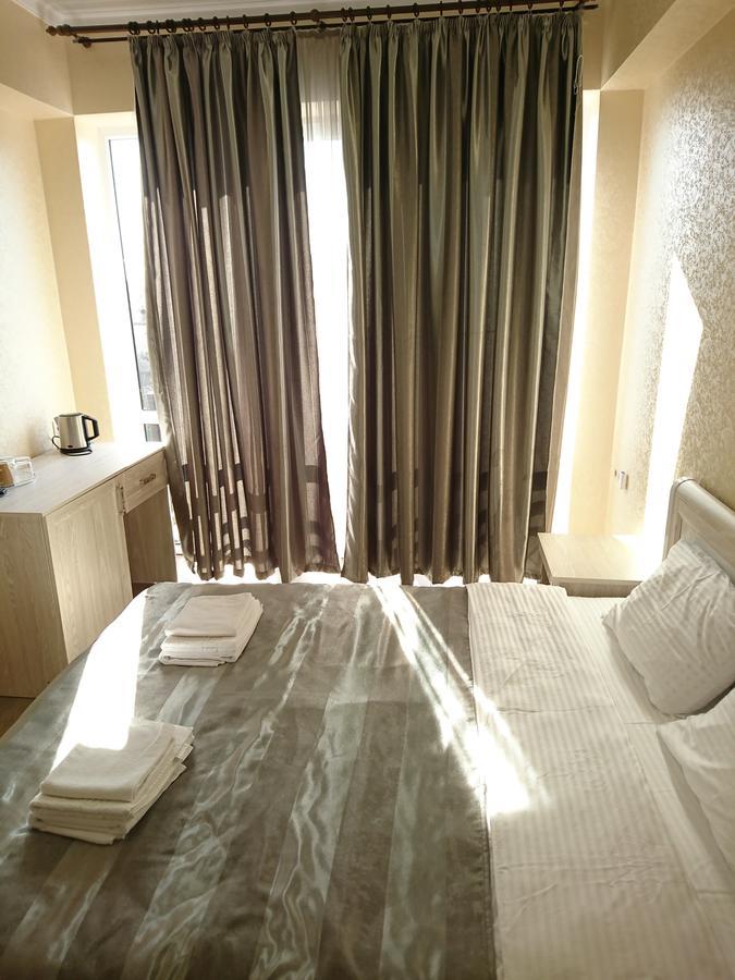 Gega Hotel Гагра Екстериор снимка