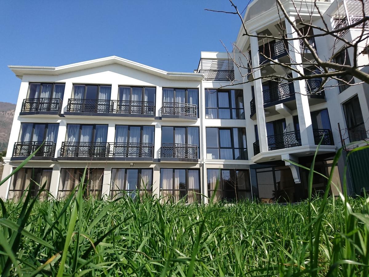 Gega Hotel Гагра Екстериор снимка